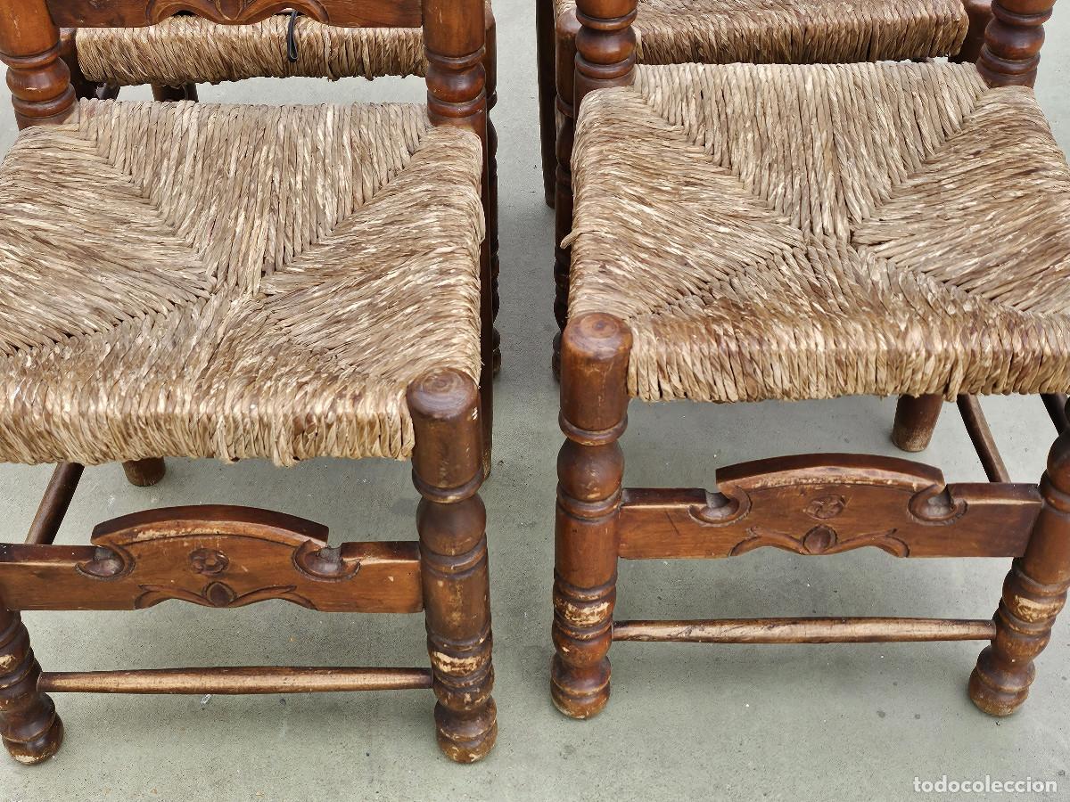 Antig&uuml;edades: 4 sillas de madera rustica - Foto 3