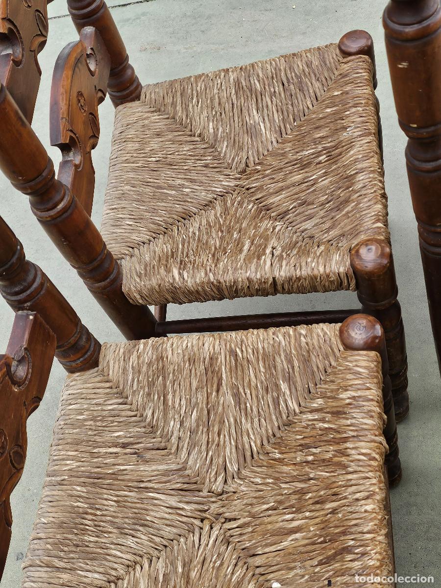 Antig&uuml;edades: 4 sillas de madera rustica - Foto 5