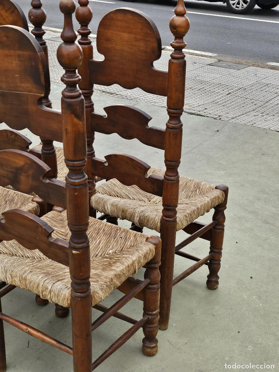 Antig&uuml;edades: 4 sillas de madera rustica - Foto 7