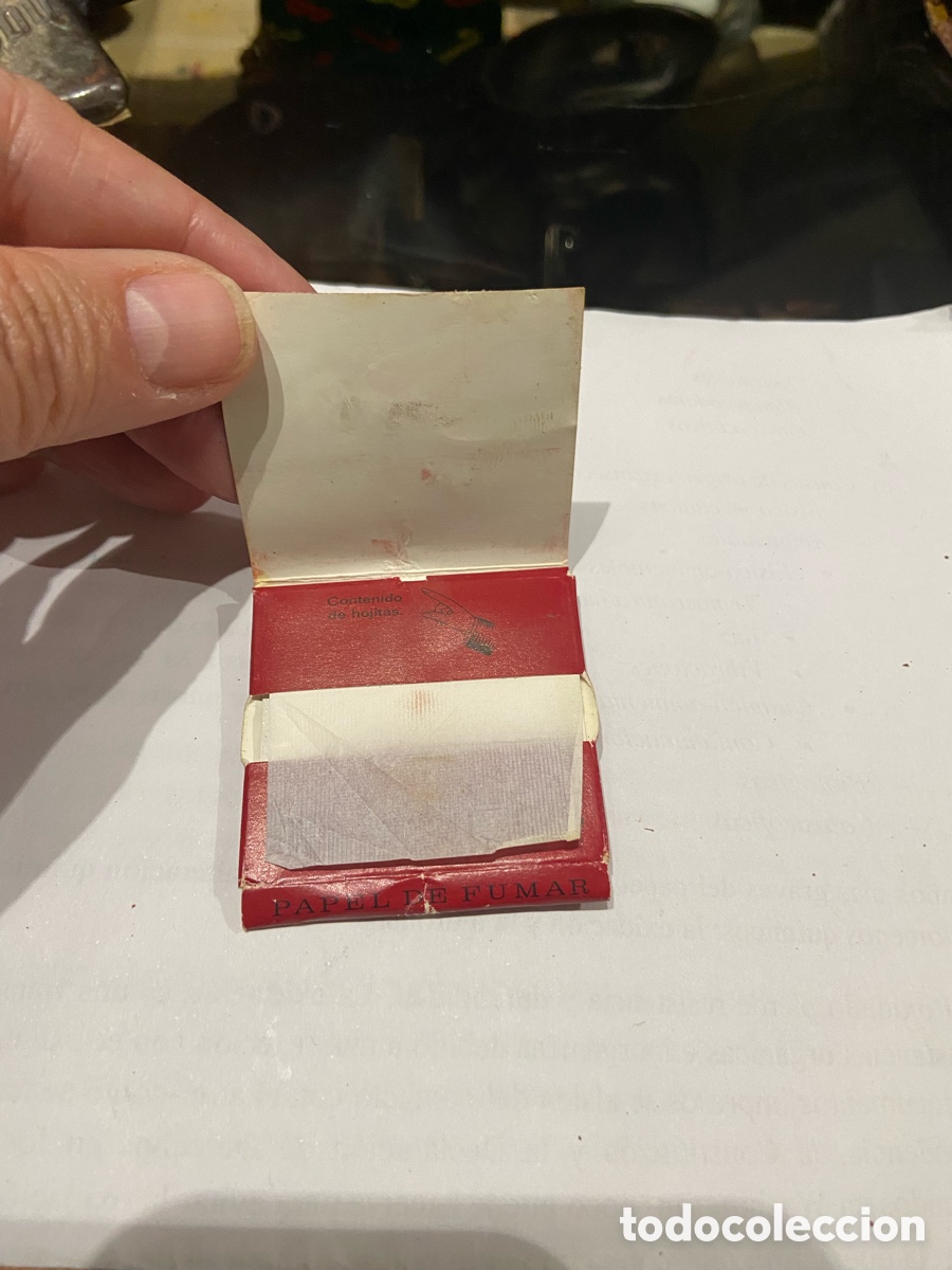 Antiguidades: Paquete y porta paquete de papel para cigarrillos