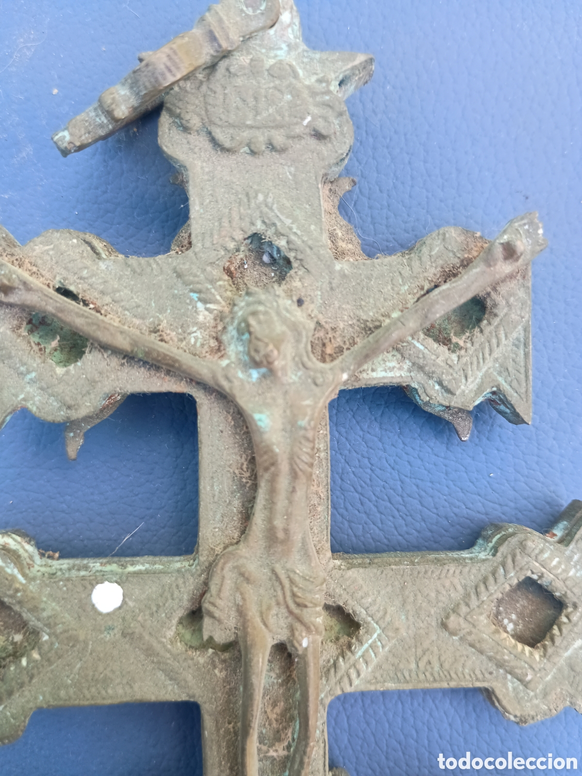 Antig&uuml;edades: Cruz Caravaca bronce - Foto 2