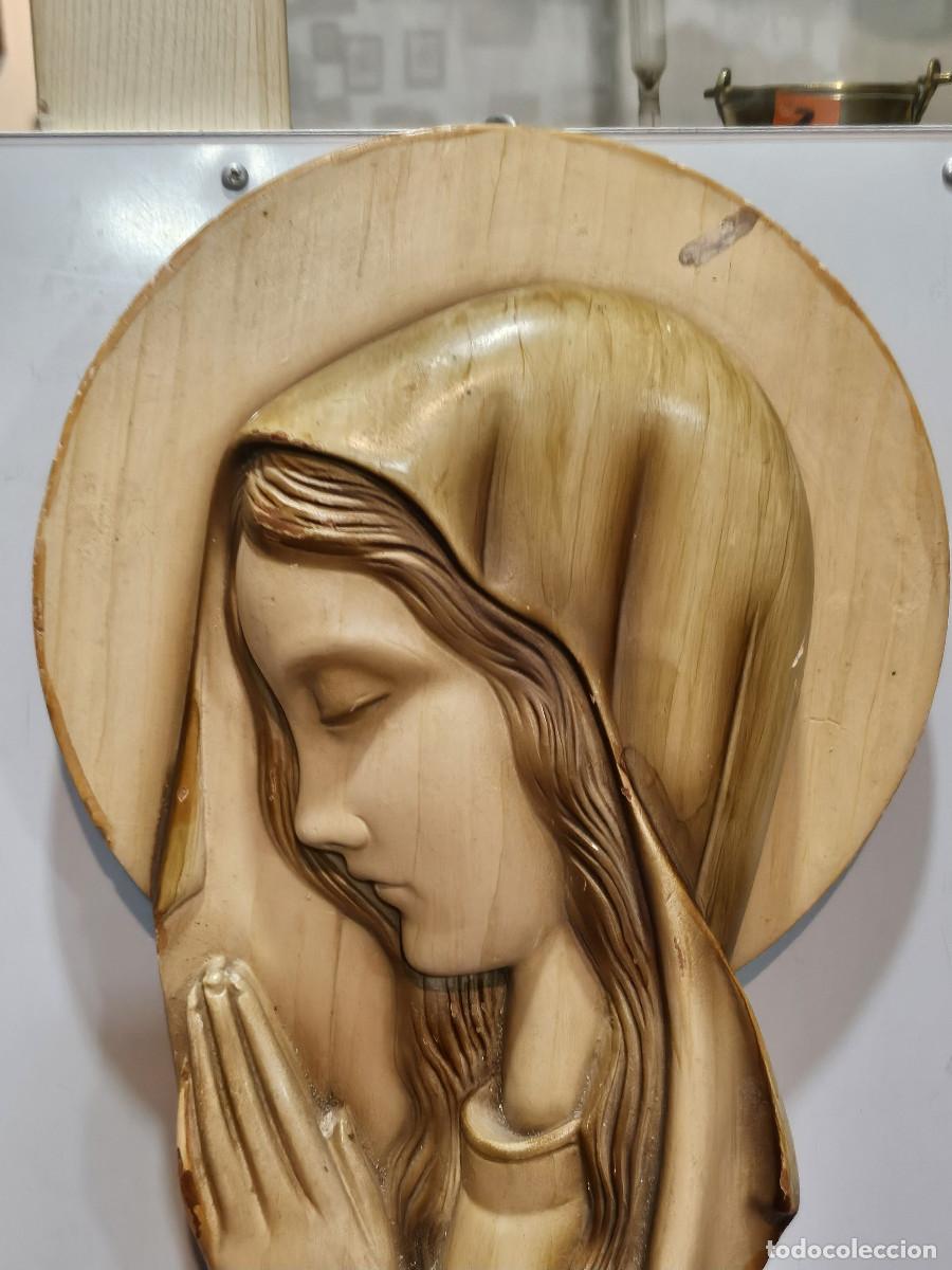 Antig&uuml;edades: virgen de colgar de ceramica - Foto 2