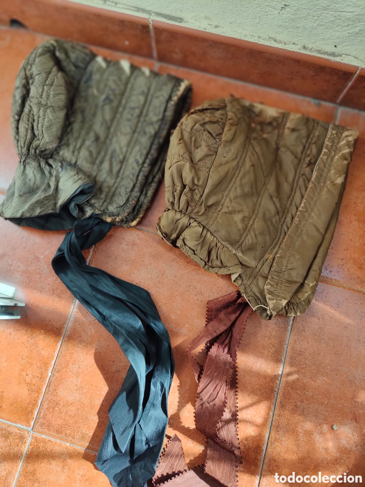 Antig&uuml;edades: ANTIGUOS GORROS DE MUJER AMISH - Foto 1