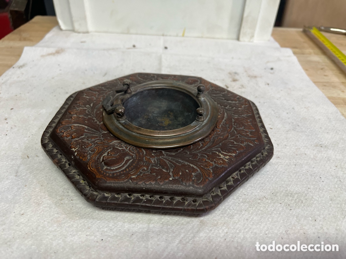 Antig&uuml;edades: Antiguo Brasero de escriban&iacute;a en madera, cuero y lat&oacute;n