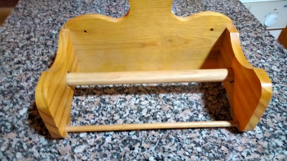 Antig&uuml;edades: soporte de madera para papel de cocina - Foto 3