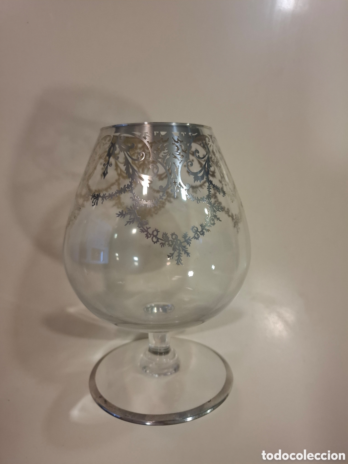 Antig&uuml;edades: Copas de co&ntilde;ac con dibujos de plata - Foto 4