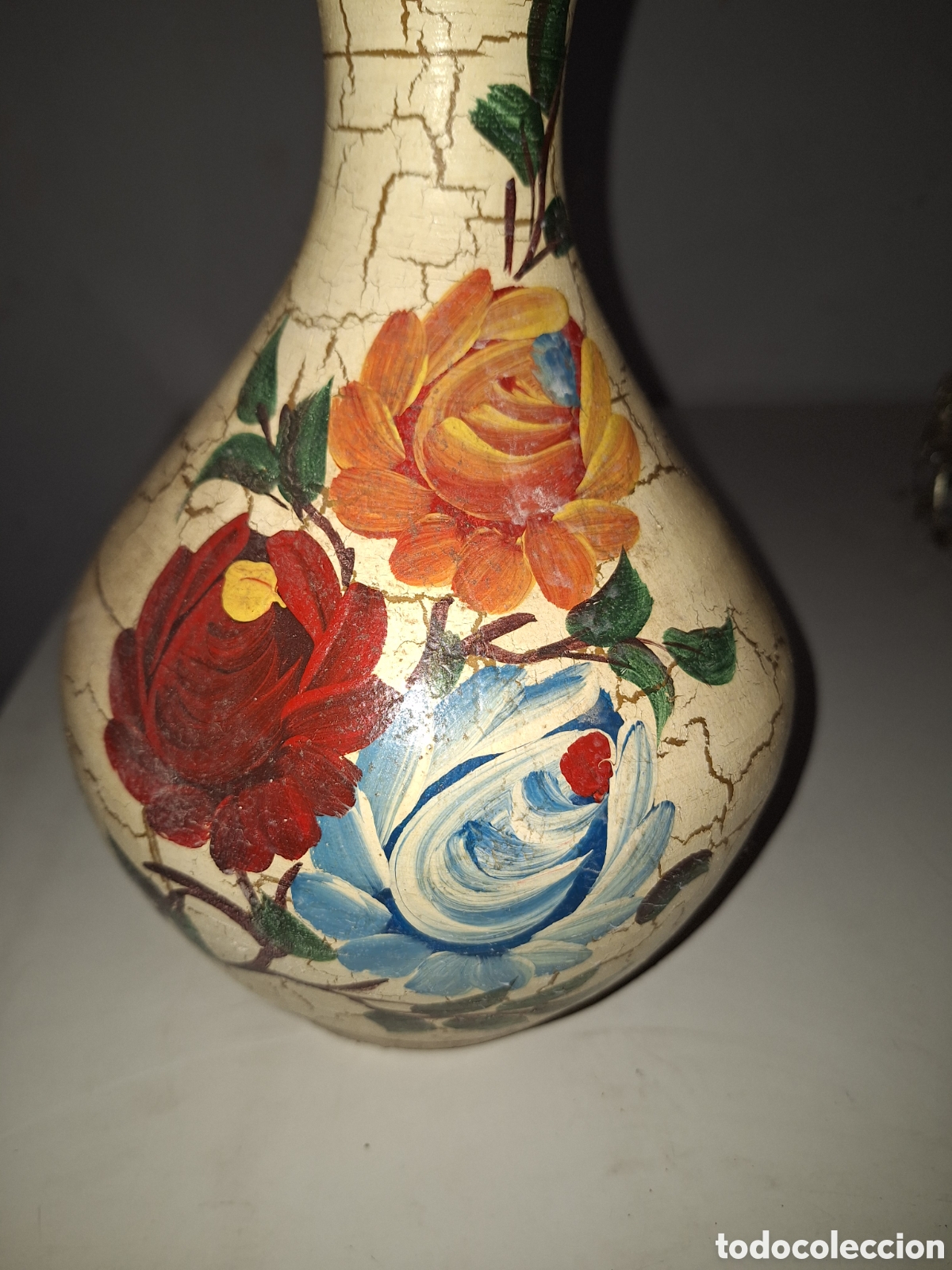 Antig&uuml;edades: Jarr&oacute;n color marfil y flores - Foto 2