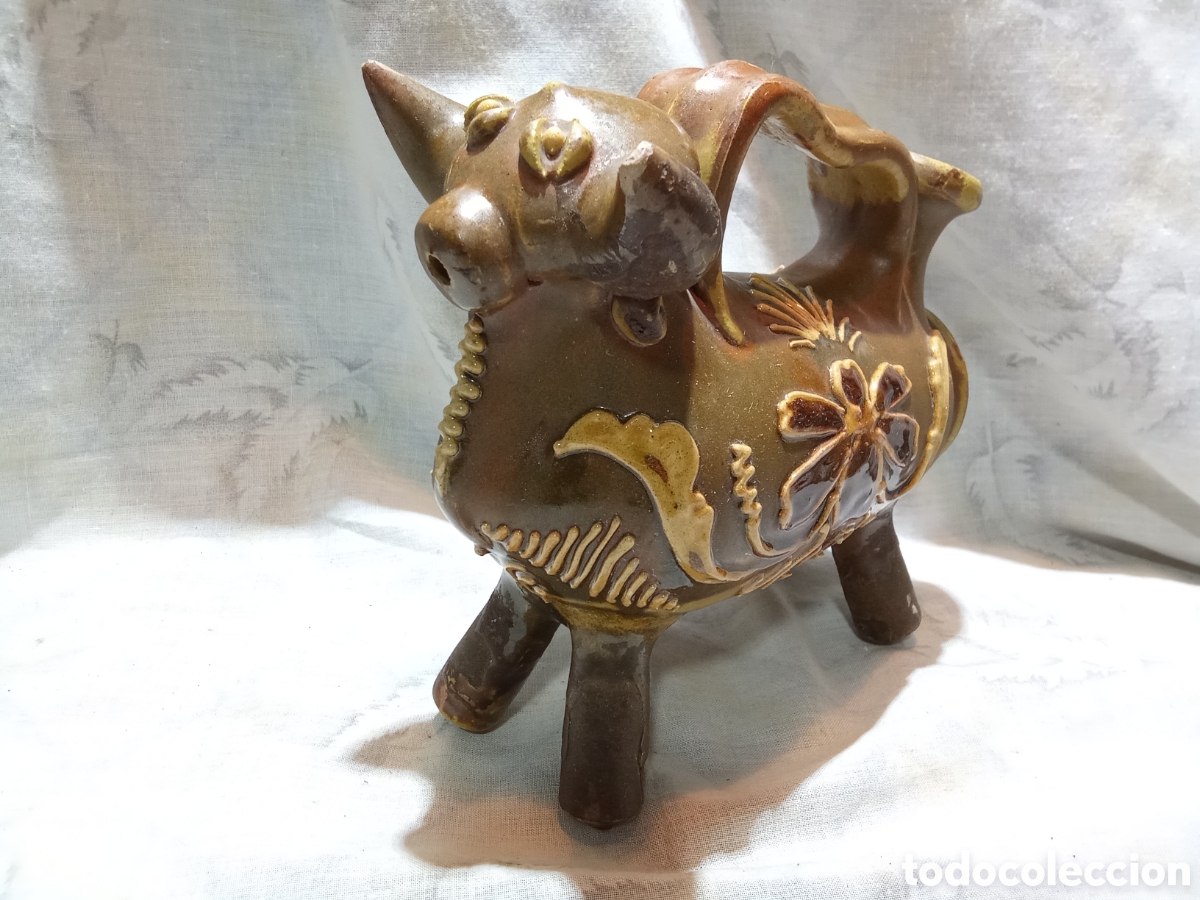 Antig&uuml;edades: BONITO TORO DE CER&Aacute;MICA - Foto 1