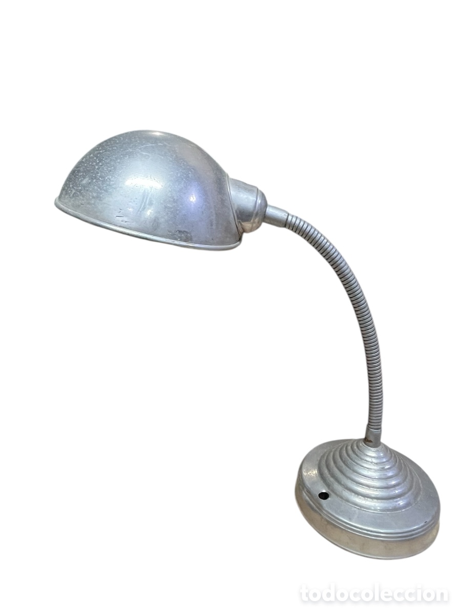 Antig&uuml;edades: Antiguo flexo de aluminio de sobremesa - Foto 2
