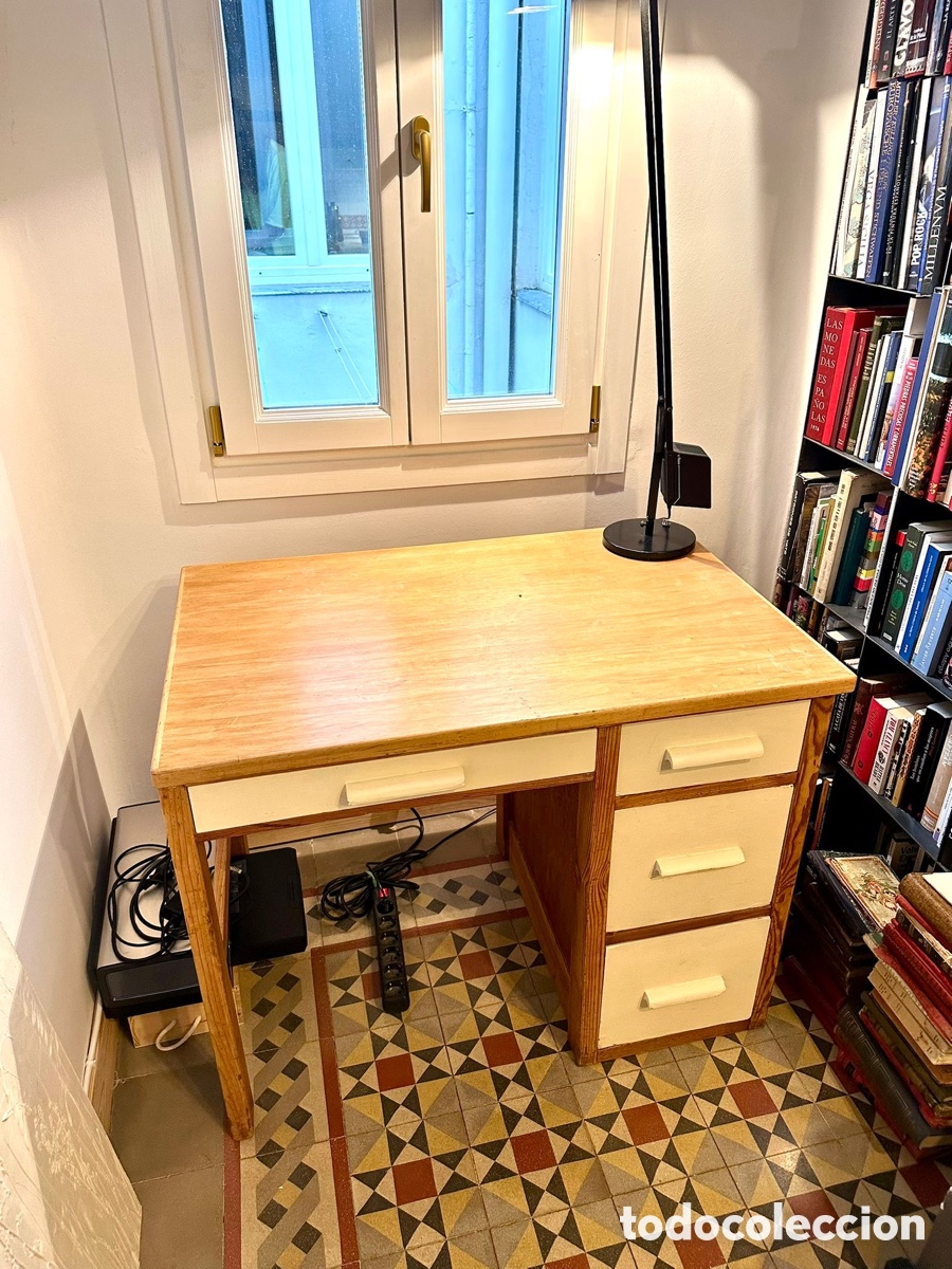Antig&uuml;edades: Mesa de escritorio principios SXX - Foto 1
