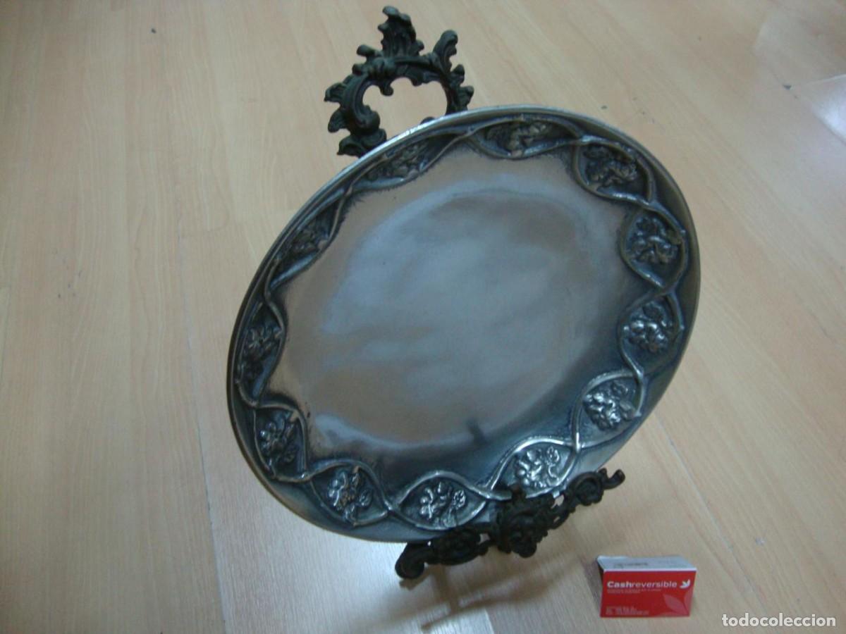 Antig&uuml;edades: PLATO DE ESTA&Ntilde;O CON SOPORTE DE 38 CM (44622) - Foto 8