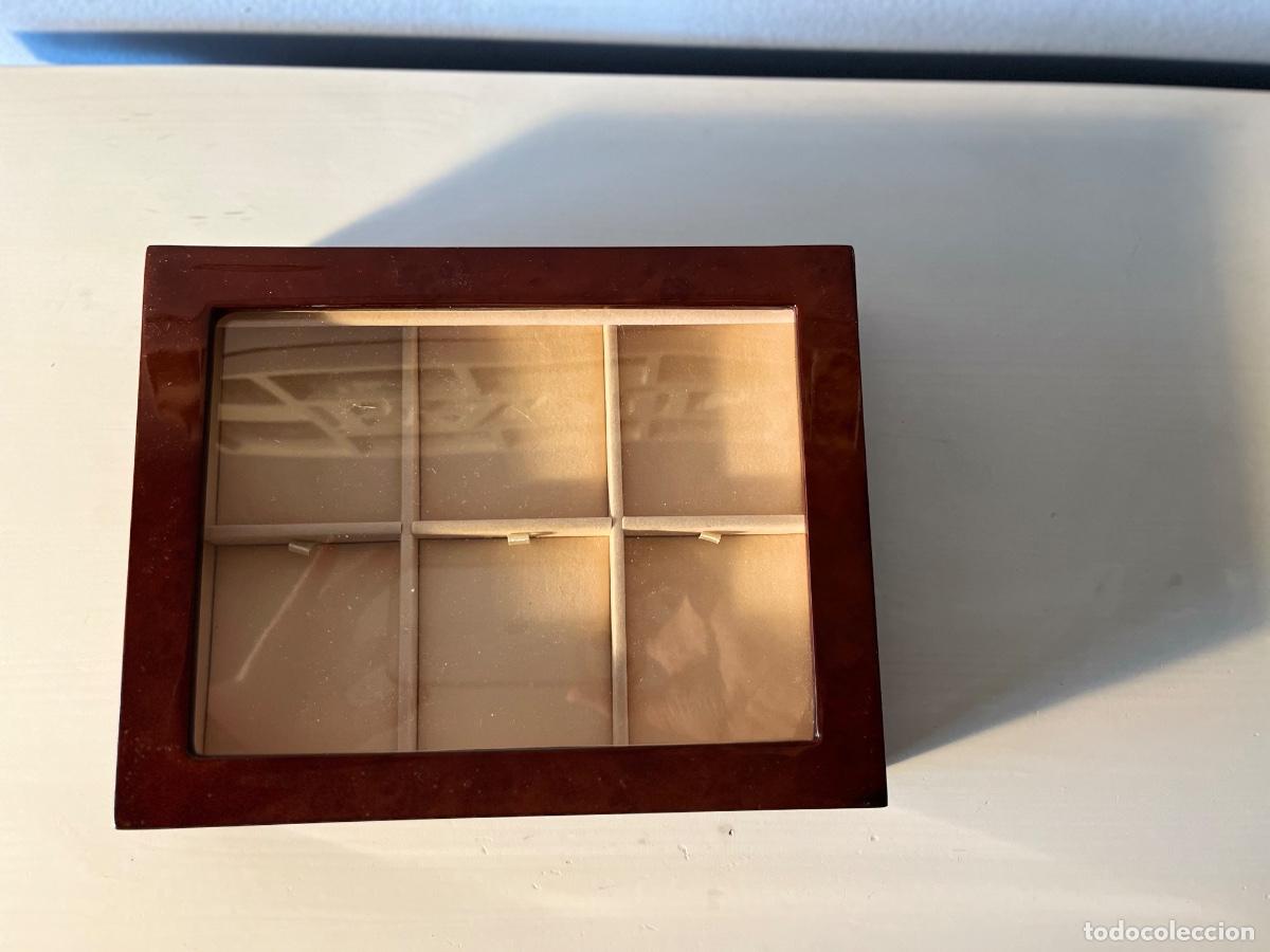 Antiguidades: CAJA EXPOSITOR PARA MONEDAS - MEDALLAS - RELOJES