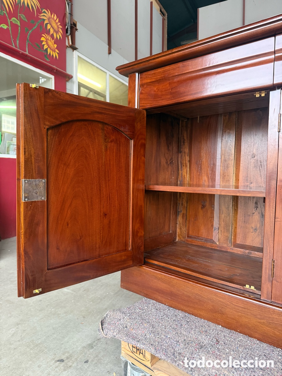Antig&uuml;edades: Buffet victoriano en caoba maciza - Foto 7