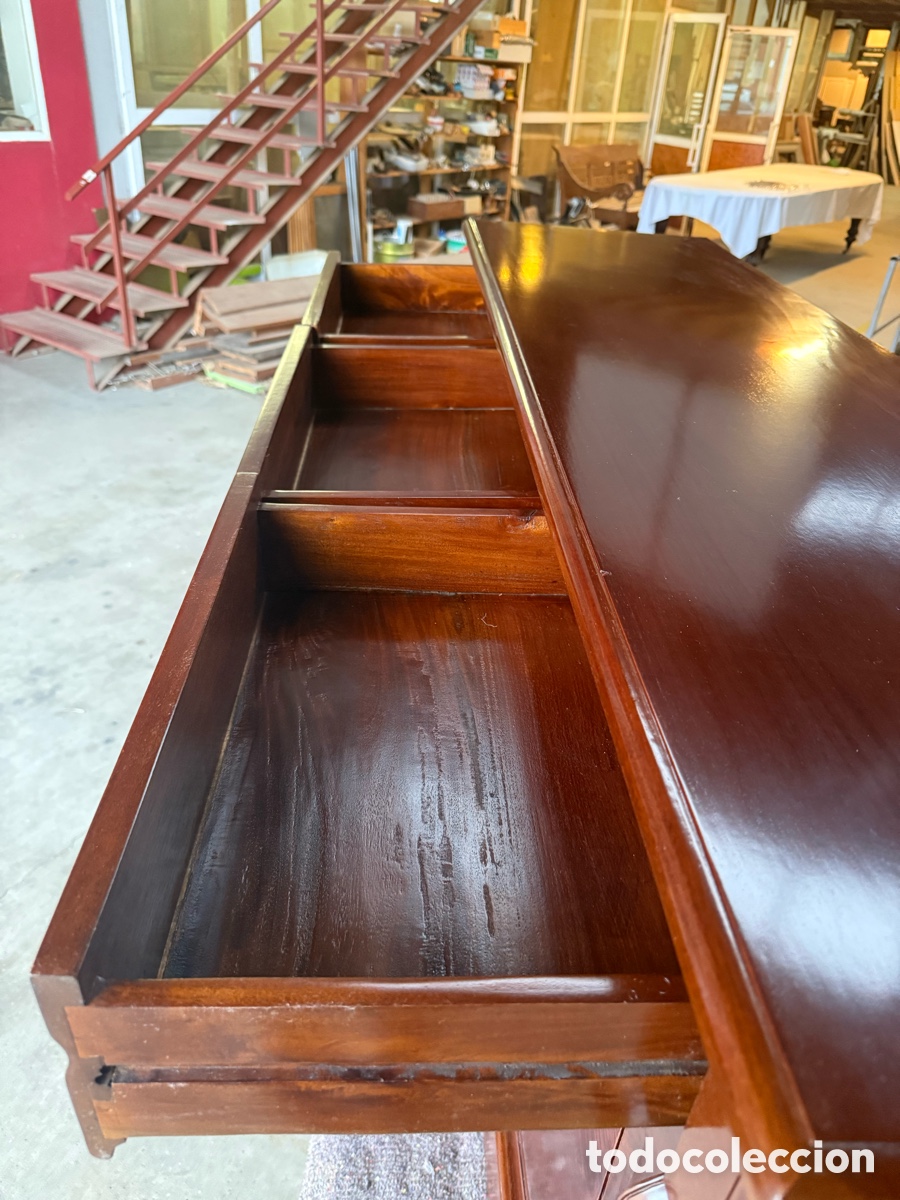 Antig&uuml;edades: Buffet victoriano en caoba maciza - Foto 13
