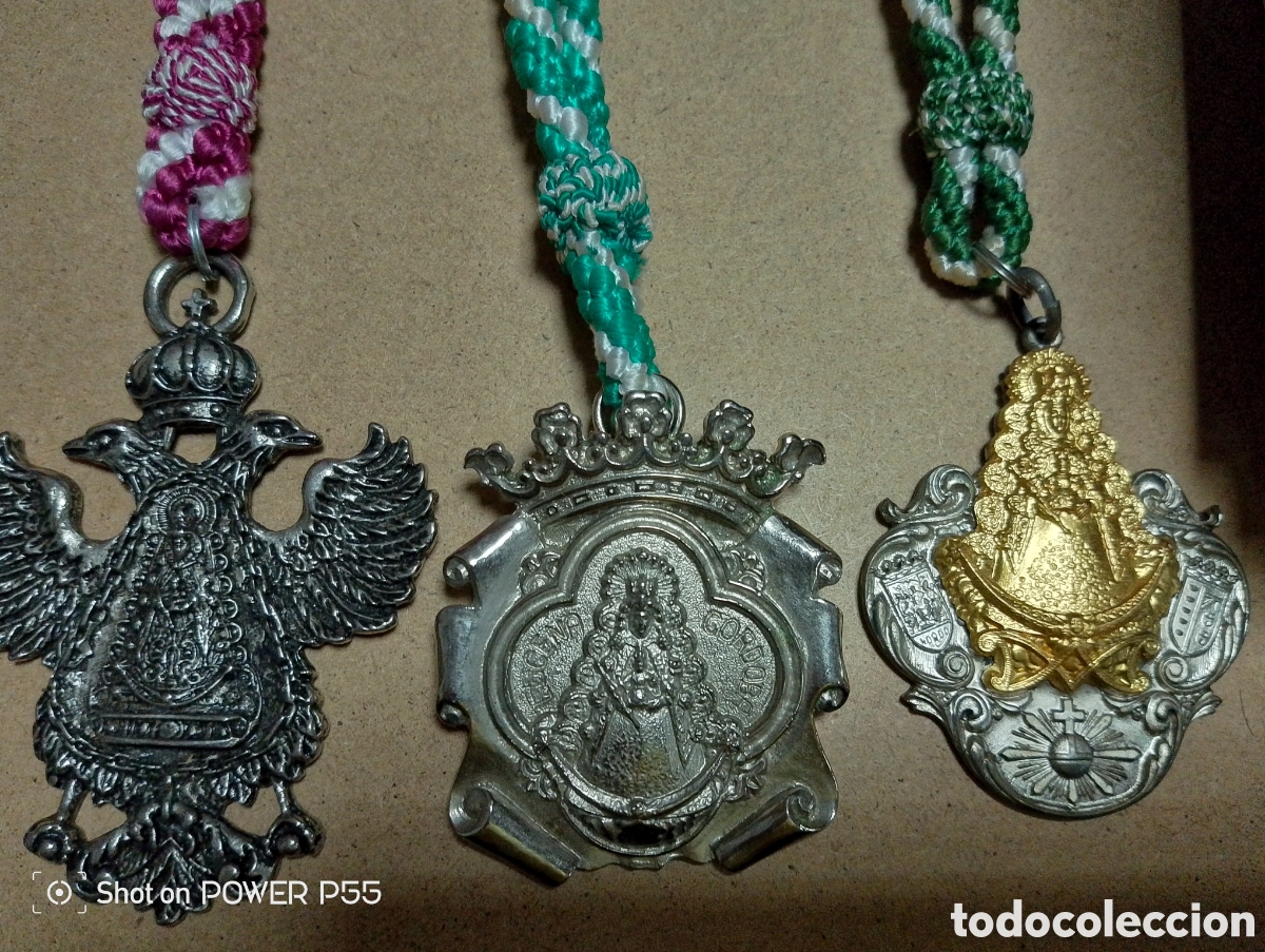 Antig&uuml;edades: Medallas originales de hermandades - Foto 2