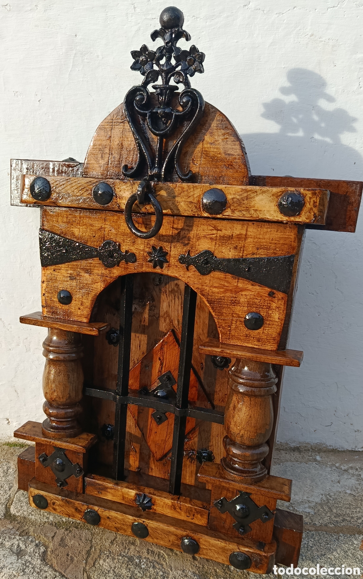 Antig&uuml;edades: Reha de madera y forja - Foto 1