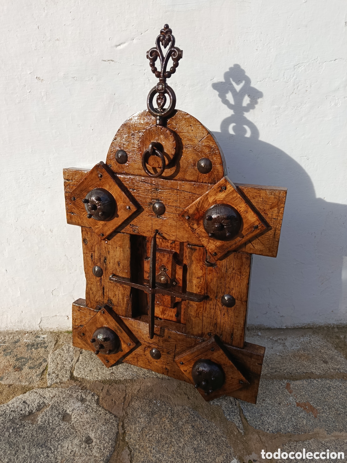Antig&uuml;edades: Reja de madera y forja - Foto 2