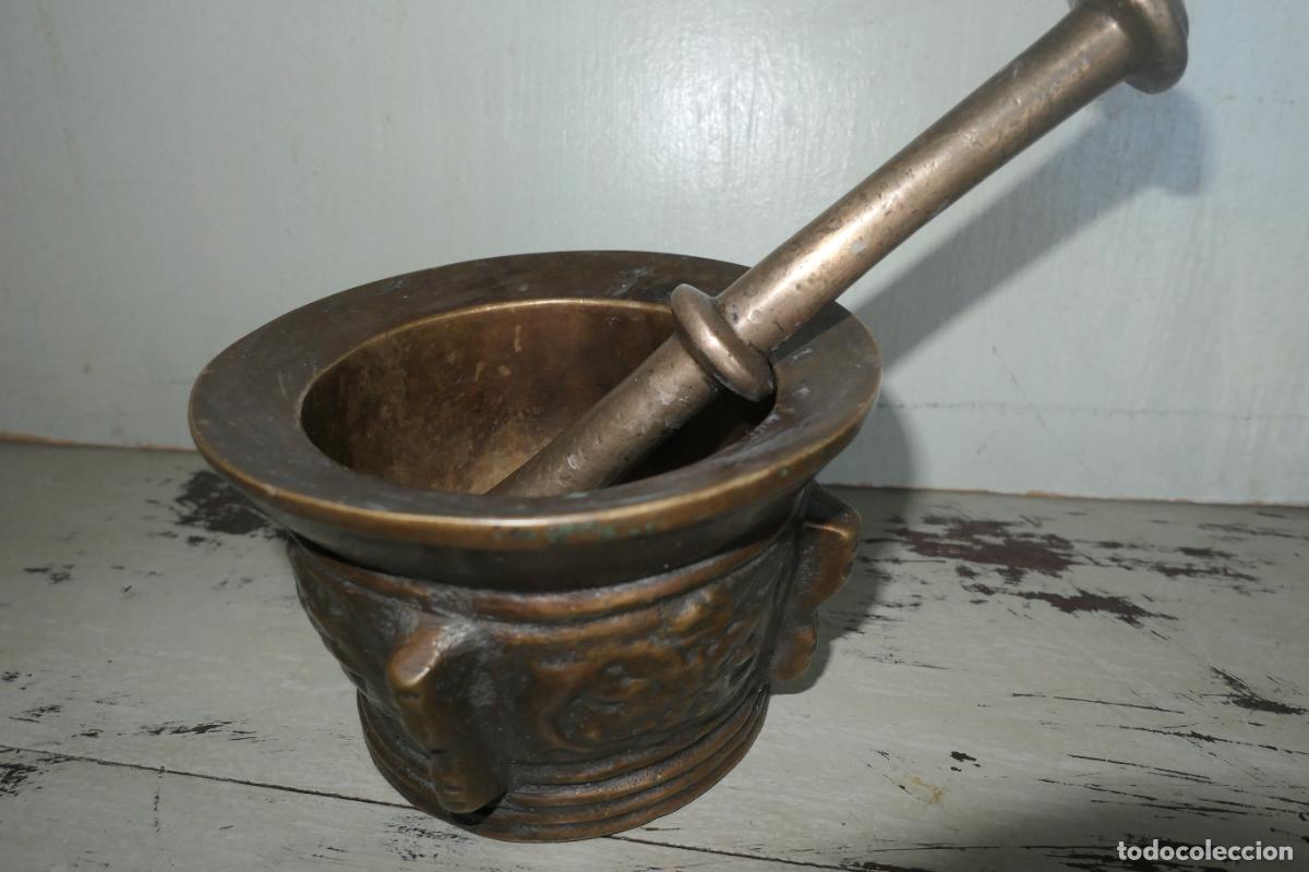 Antig&uuml;edades: Antiguo almirez, mortero de bronce. - Foto 2