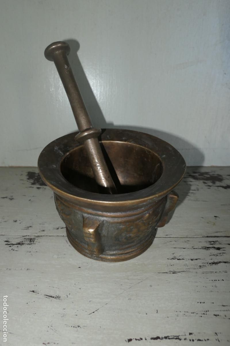 Antig&uuml;edades: Antiguo almirez, mortero de bronce. - Foto 1