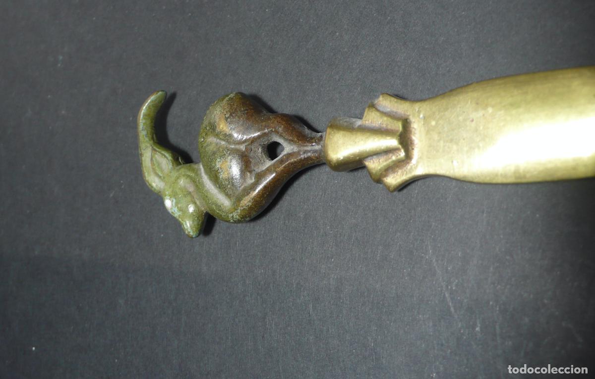 Antig&uuml;edades: ABREECARTAS DE BRONCE - Foto 2