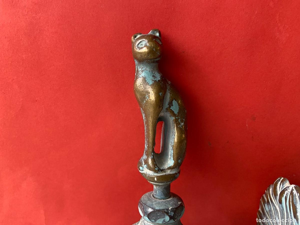 Antig&uuml;edades: 260-26. Grifo de bronce. Gato. Funciona.. - Foto 2
