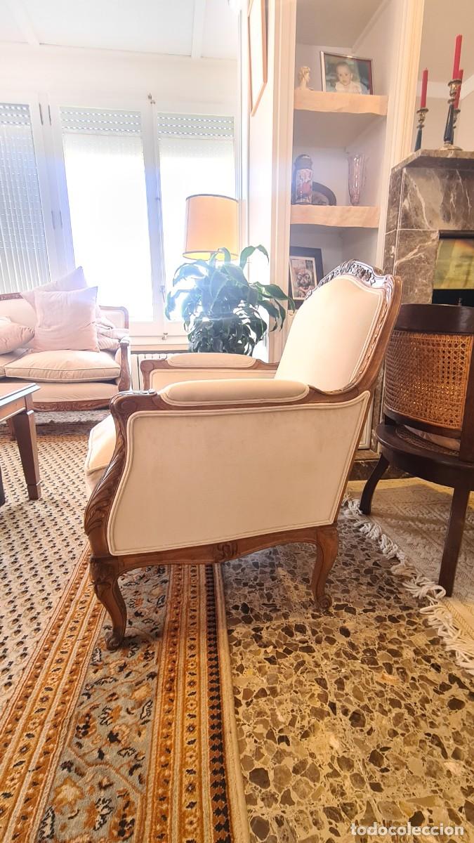 Antig&uuml;edades: Sof&aacute; y 2 Sillones Nogal Labrado - Foto 5