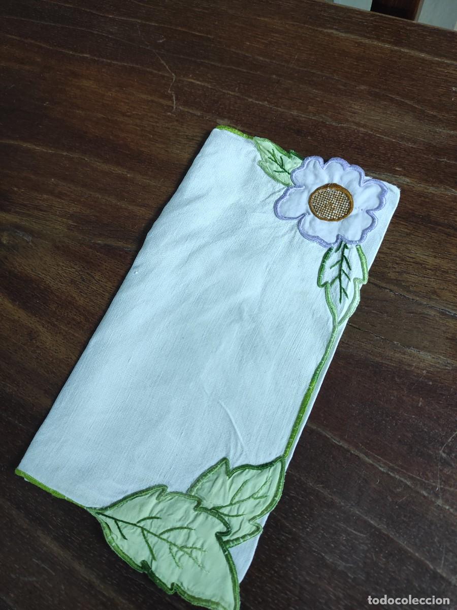 Antig&uuml;edades: Bolsas bordada para ropa interior - Foto 1