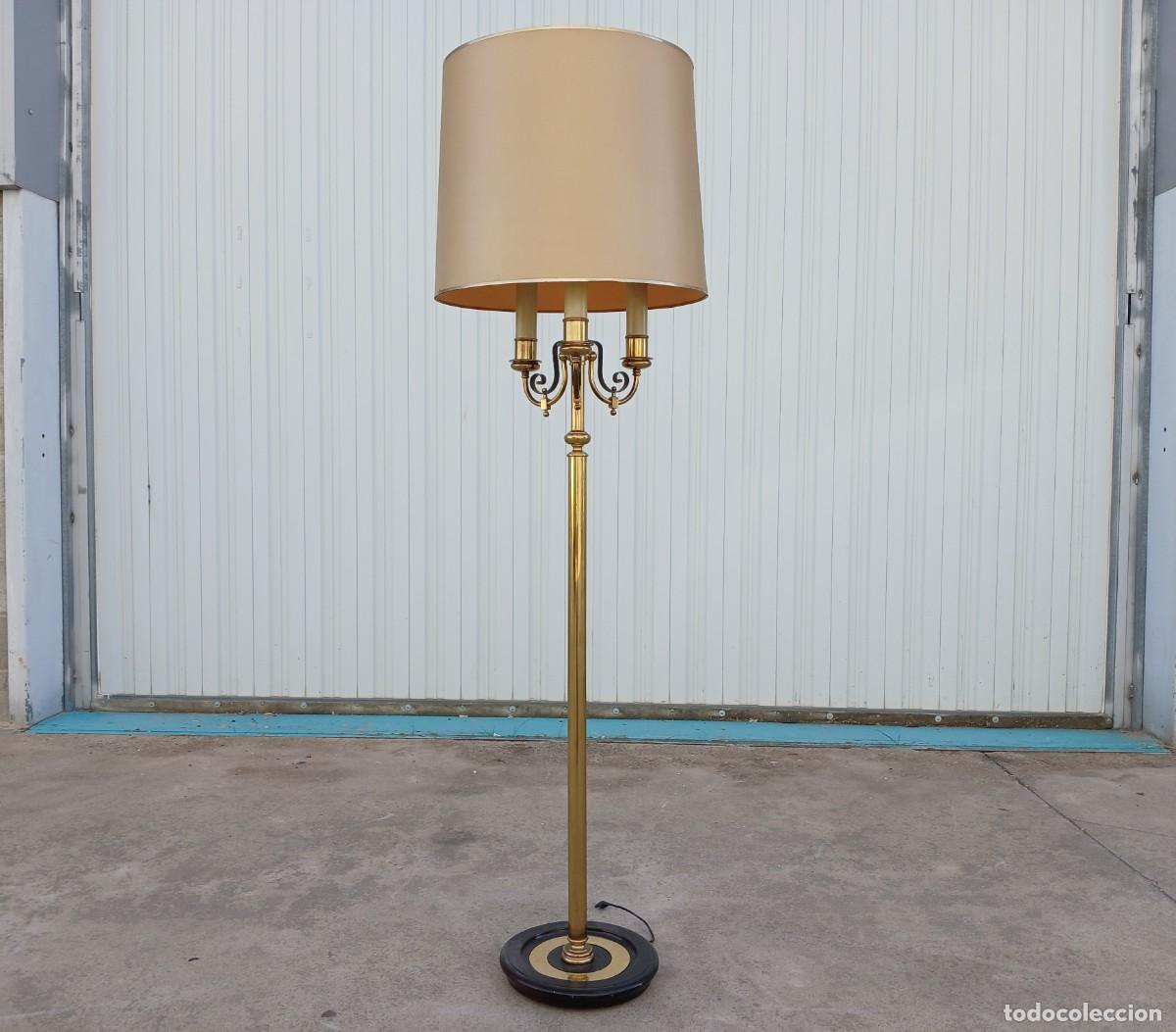 Antig&uuml;edades: L&aacute;mpara de pie antigua bronce estilo ingl&eacute;s. - Foto 1
