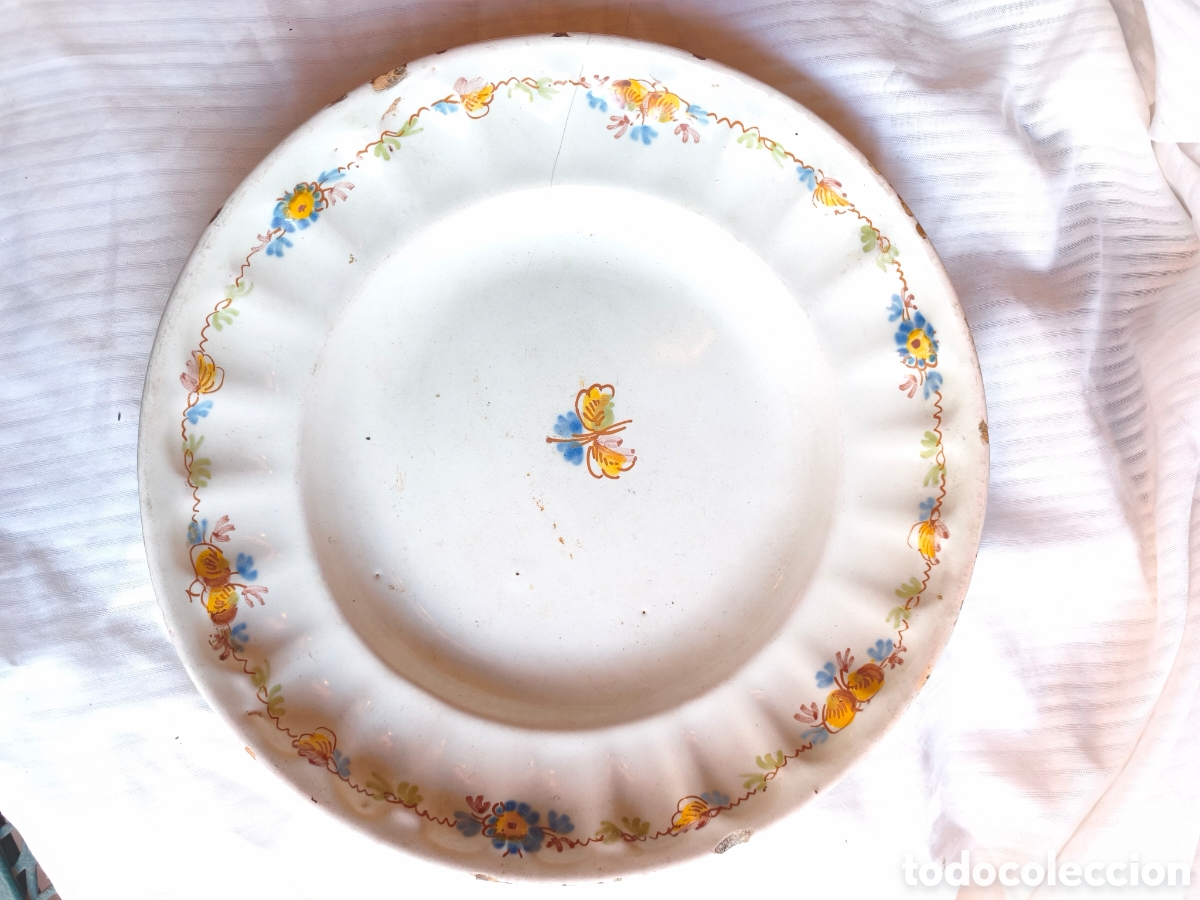 Antig&uuml;edades: Plato del siglo xviii - Foto 1
