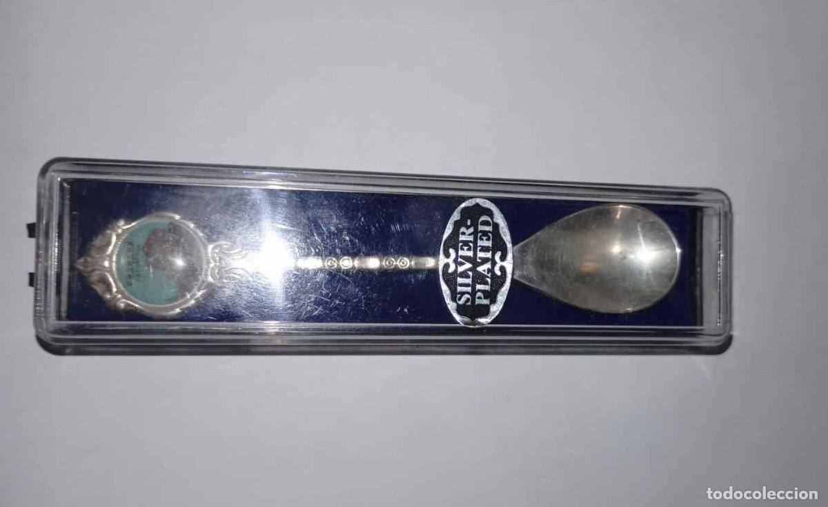 Antig&uuml;edades: Cucharilla de colecci&oacute;n Granada, ba&ntilde;ada en plata - Foto 1