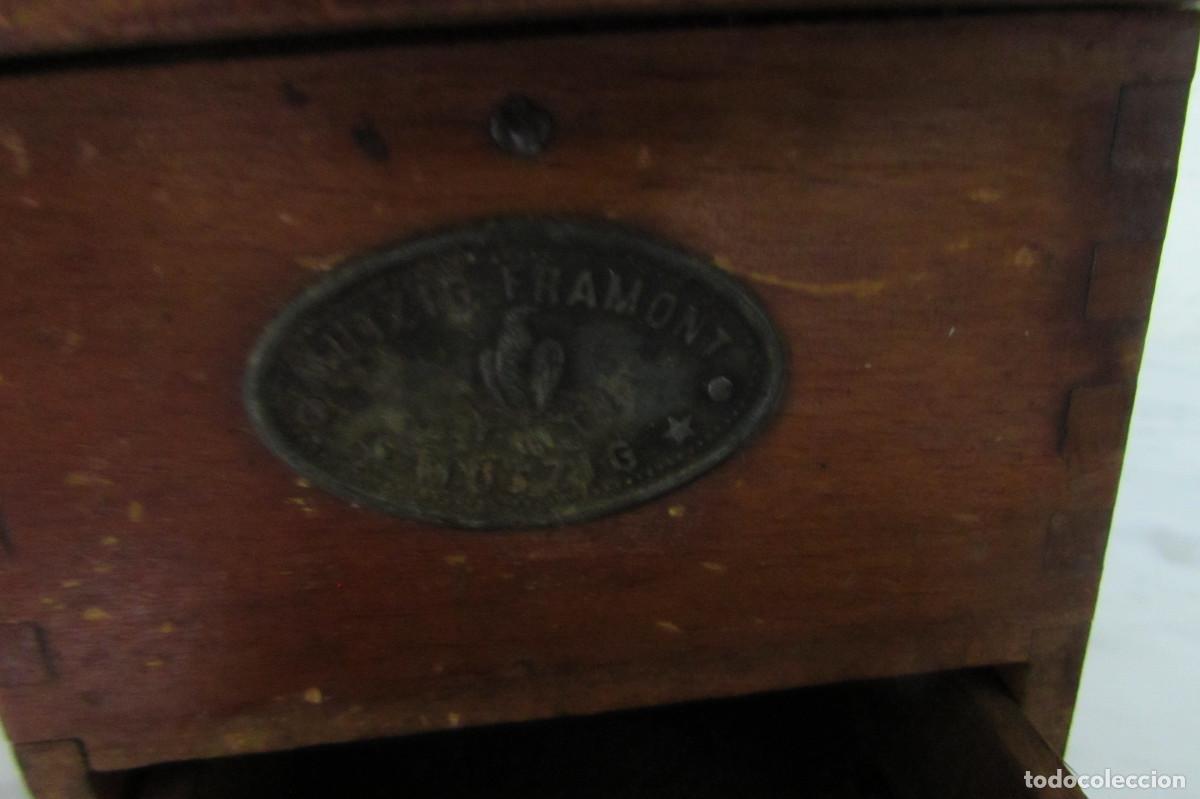 Antig&uuml;edades: Antiguo molinillo de caf&eacute; marca Mutzig-Framont - Foto 10