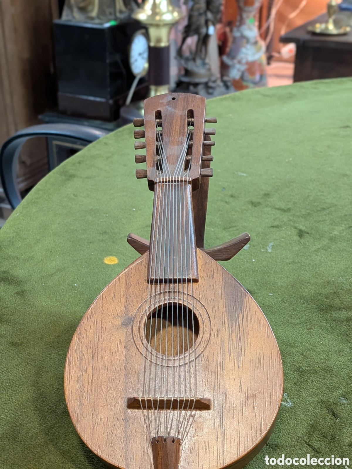 Antig&uuml;edades: Mandolina, talla en madera, miniatura. REF-415/3 - Foto 3