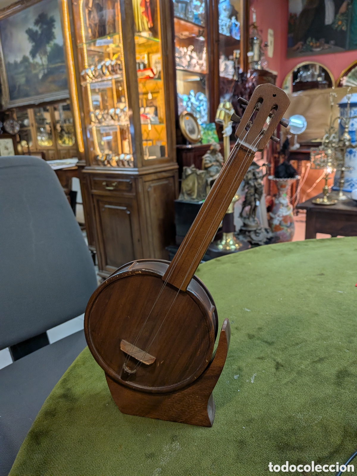 Antig&uuml;edades: Banjo talla en madera, miniatura. REF-415/4 - Foto 1
