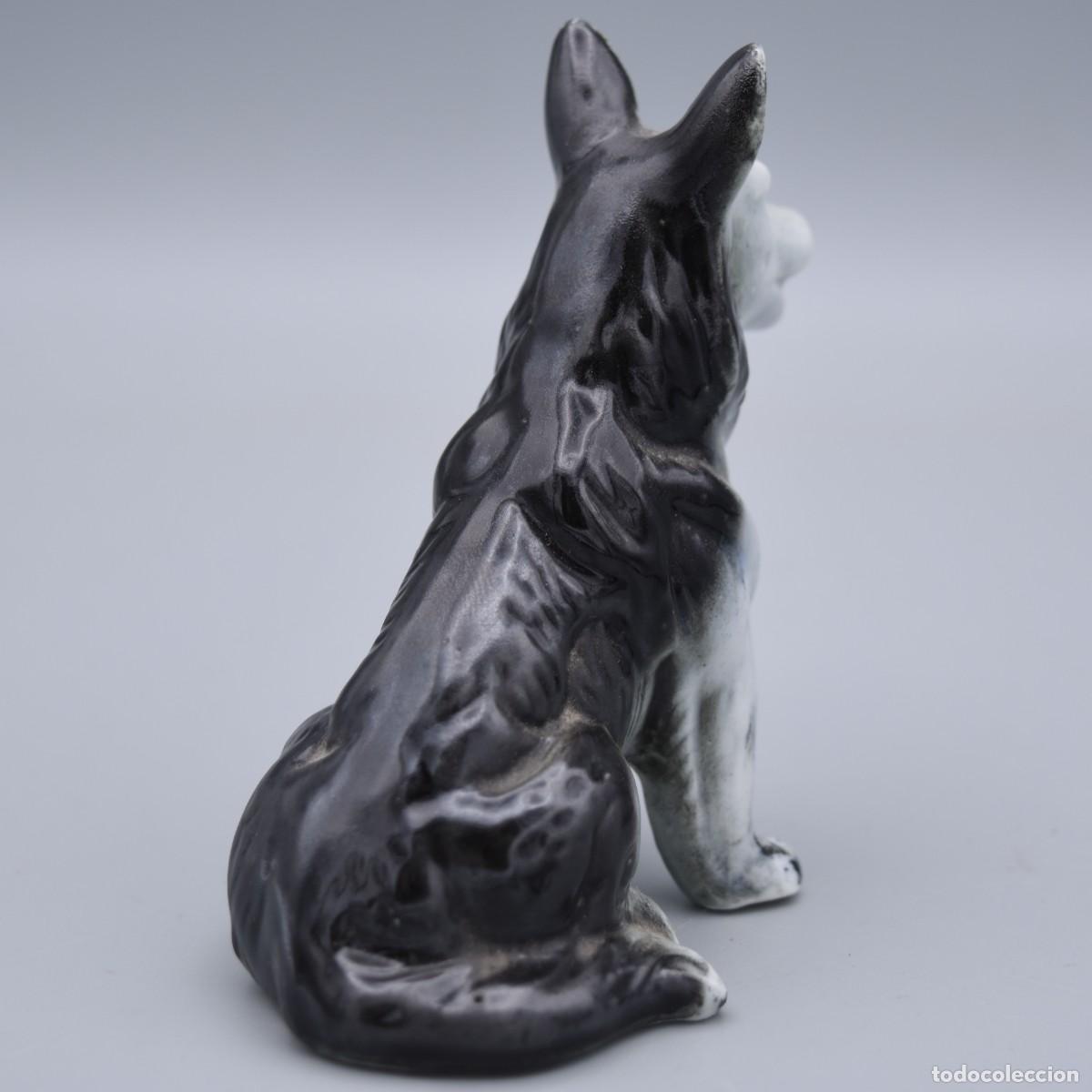 Antig&uuml;edades: Perro de porcelana - Figura - Foto 4
