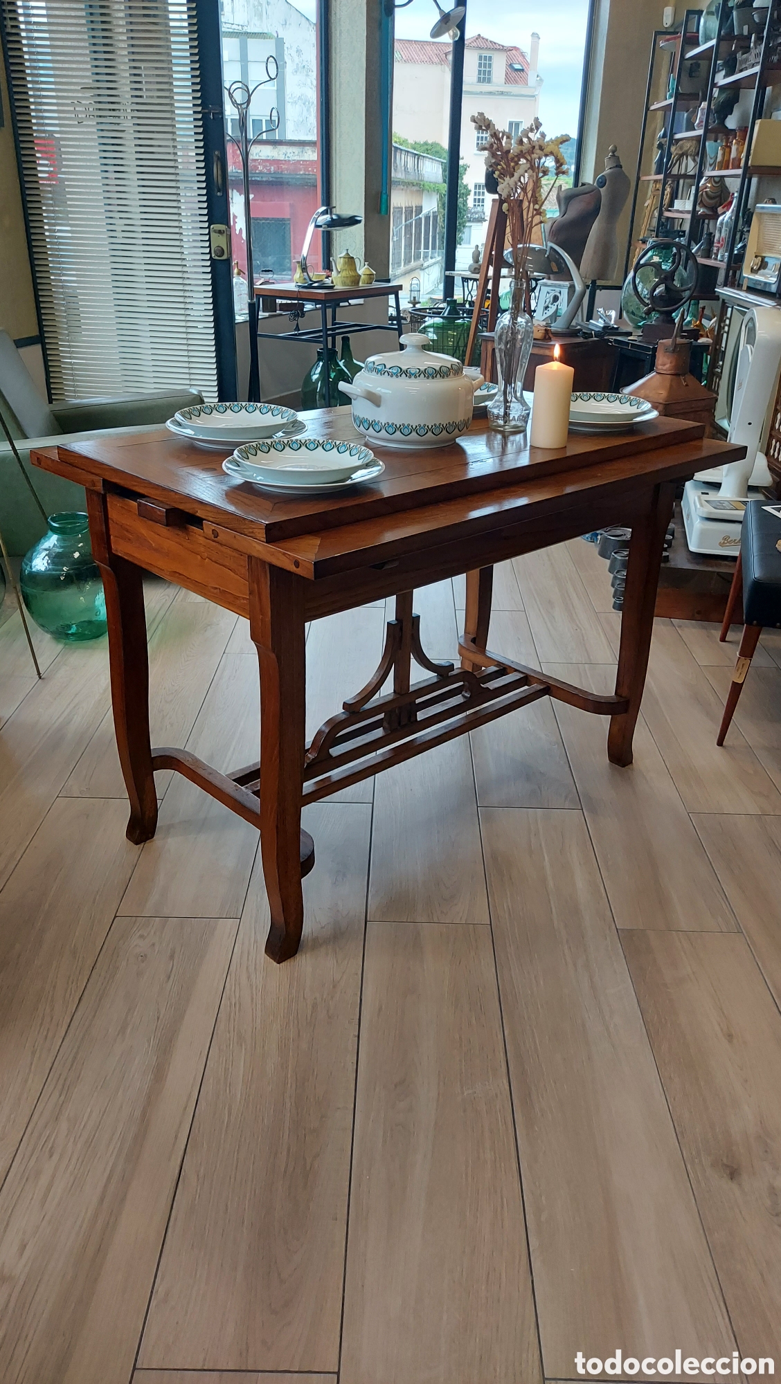 Antig&uuml;edades: Mesa de madera de casta&ntilde;o circa 1940 - Foto 2
