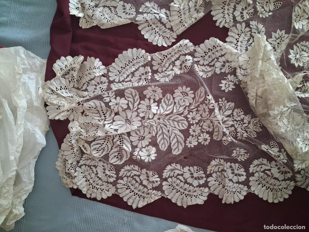 Antig&uuml;edades: Mantilla antigua encaje Ca&eacute;n - Foto 2