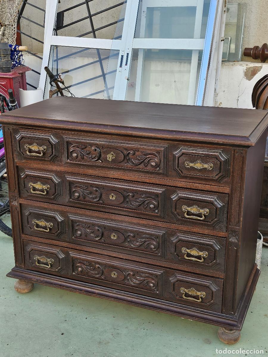 Antig&uuml;edades: comoda de madera antigua - Foto 2