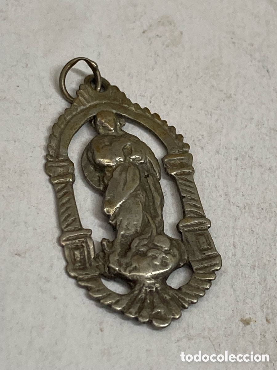 Antig&uuml;edades: Medalla de plata religiosa C502 - Foto 1