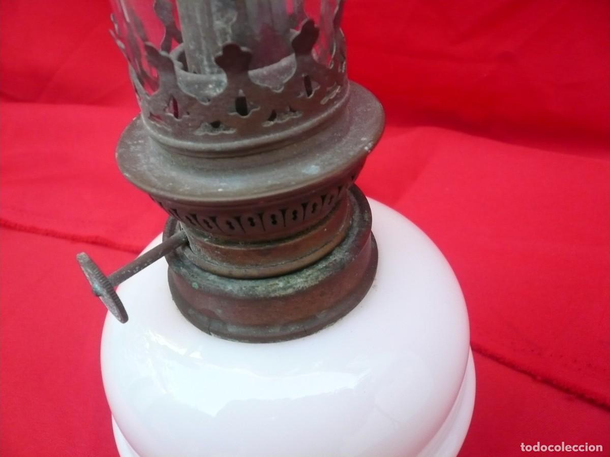 Antig&uuml;edades: ANTIGUO QUINQU&Eacute; DE OPALINA BLANCA. FRANCIA - Foto 8