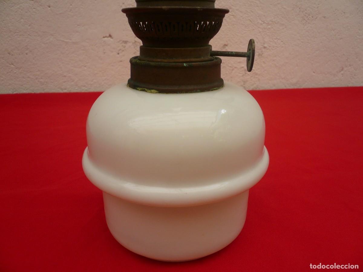 Antig&uuml;edades: ANTIGUO QUINQU&Eacute; DE OPALINA BLANCA. FRANCIA - Foto 17