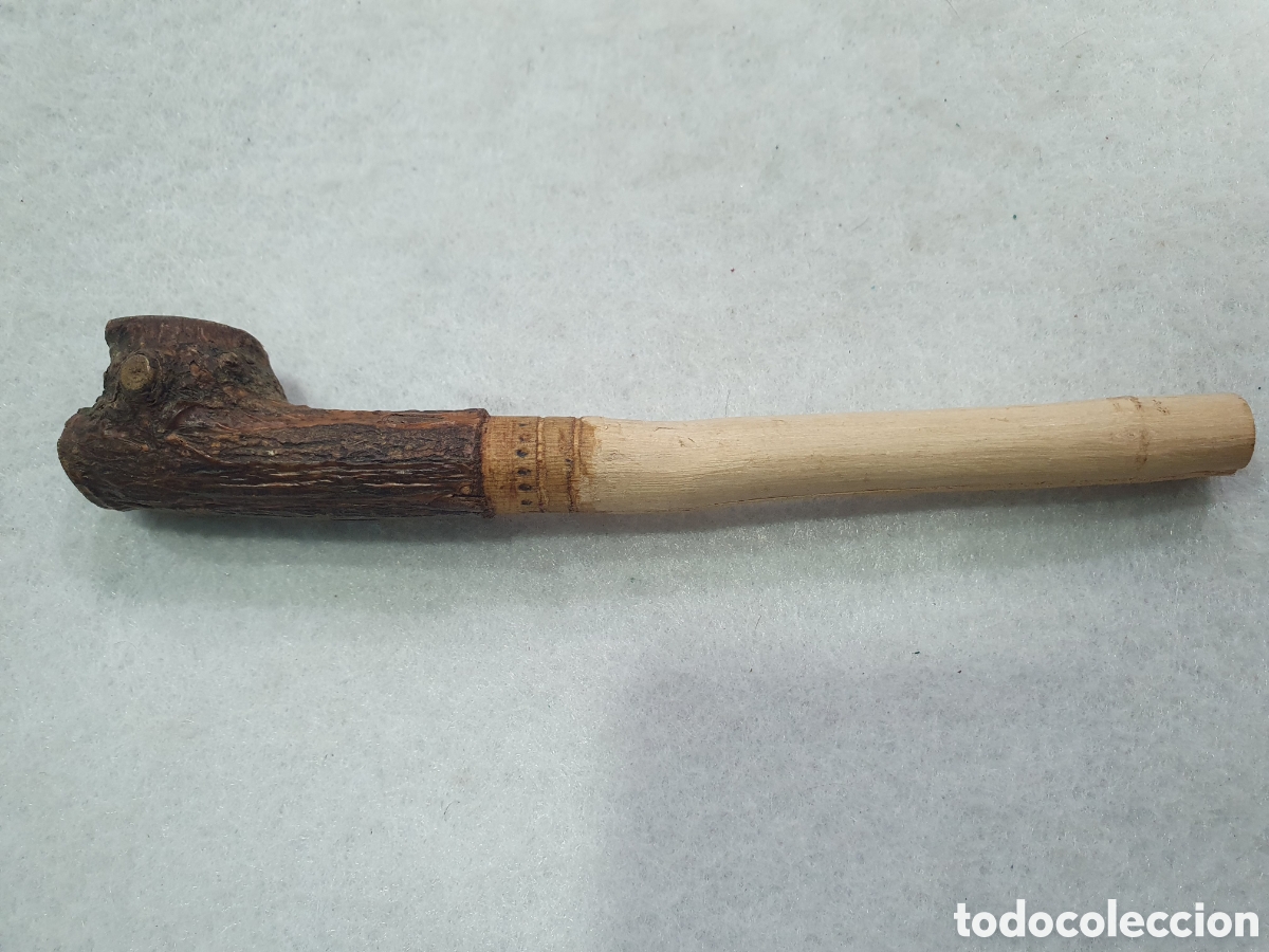 Antiquit&eacute;s: Pipa en madera tallada. (L127)