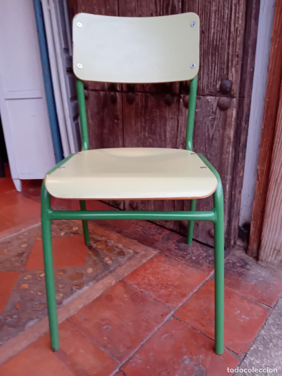 Antig&uuml;edades: Silla de pupitre d&eacute;cada de los 60 - Foto 2