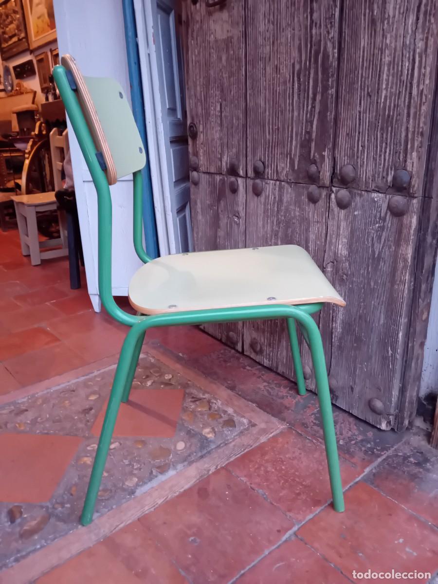 Antig&uuml;edades: Silla de pupitre d&eacute;cada de los 60 - Foto 5