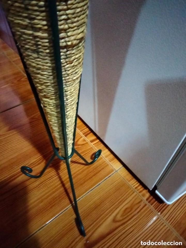 Antig&uuml;edades: bonito florero rustico de 62 cm - Foto 6