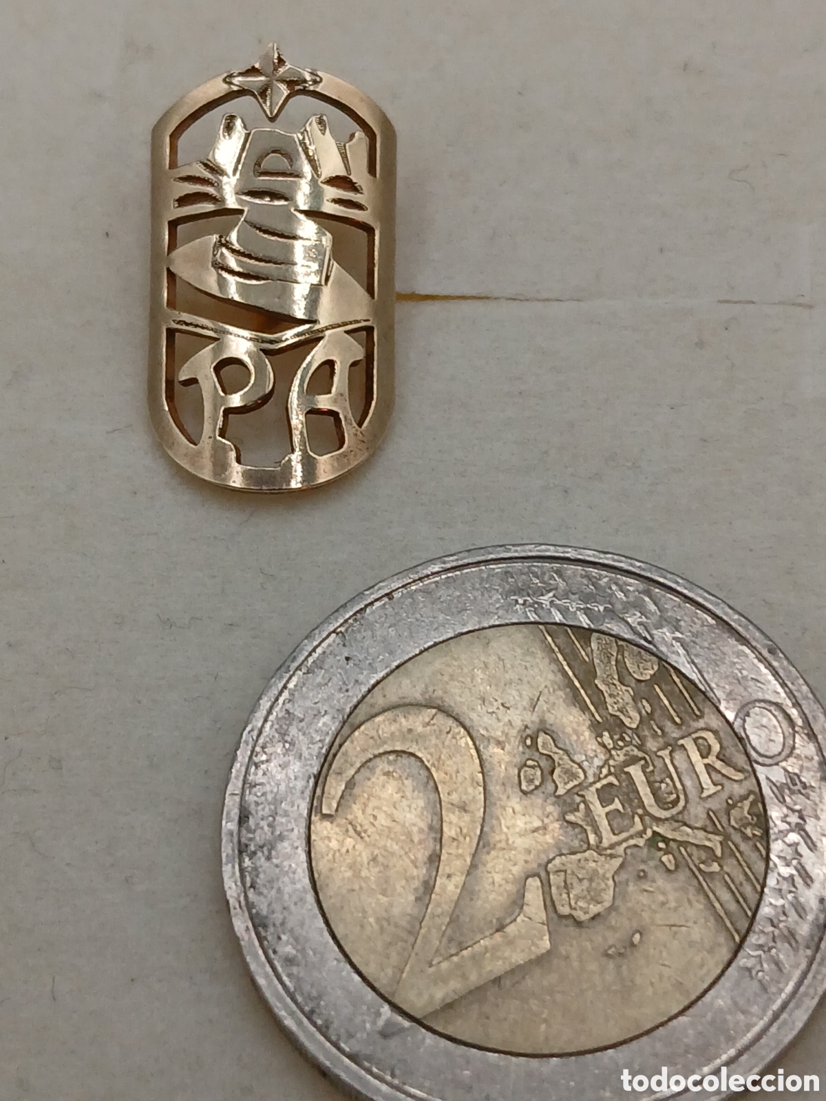 Antig&uuml;edades: Pin de solapa plata chapado oro - Foto 2