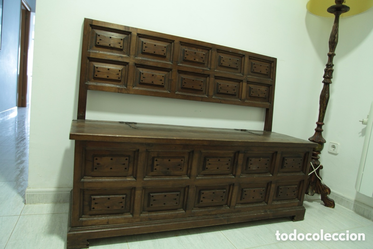 Antig&uuml;edades: Banco antiguo (ba&uacute;l) - Foto 1