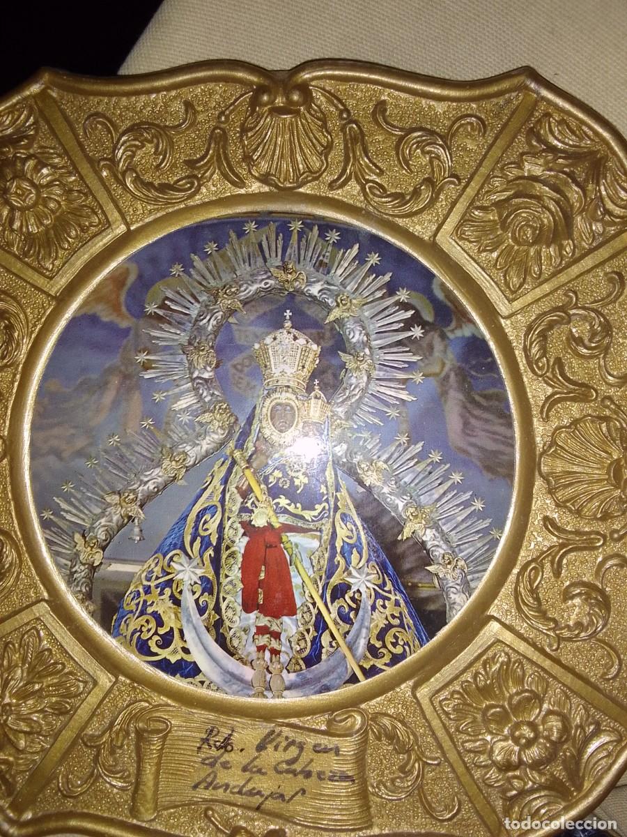 Antig&uuml;edades: Plato de la virgen de la cabeza,resina - Foto 2