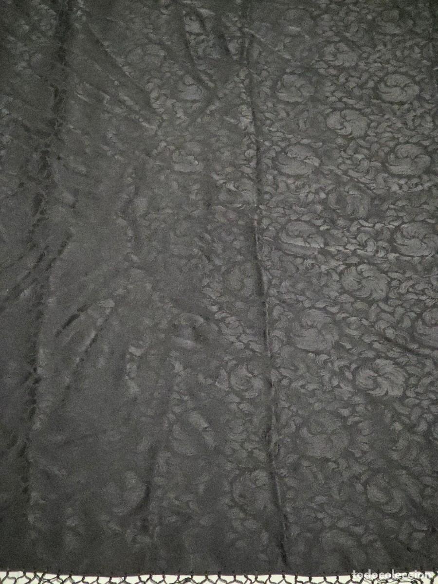 Antig&uuml;edades: Mantilla negra cuadrada - Foto 5