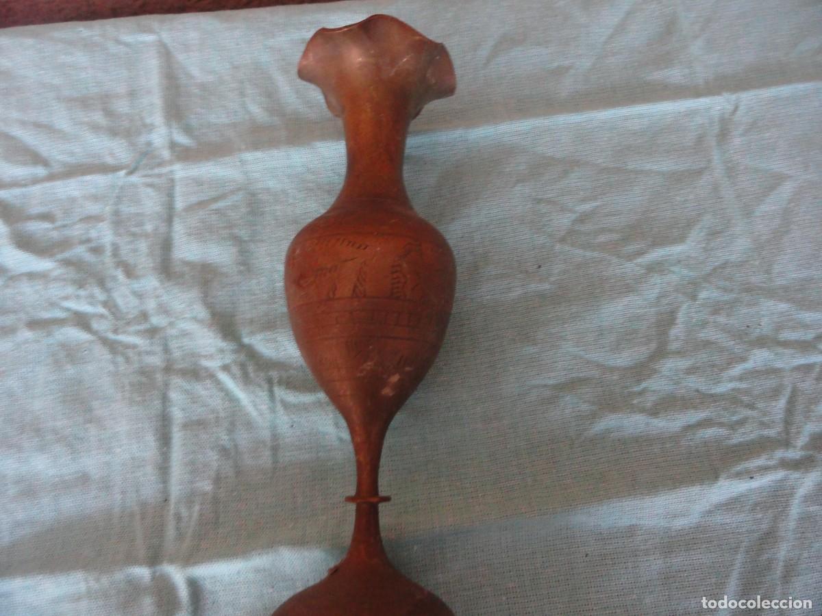 Antig&uuml;edades: Peque&ntilde;o Jarr&oacute;n de Lat&oacute;n. - Foto 2