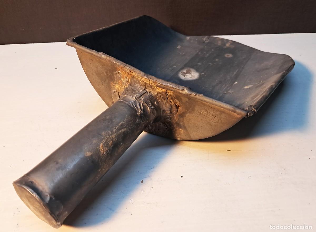 Antig&uuml;edades: ANTIGUA PALA METALICA - Foto 3